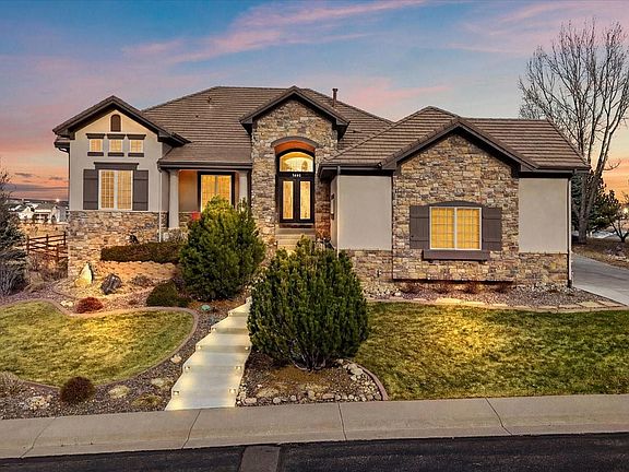 2nd image of 5692 Vistancia Drive