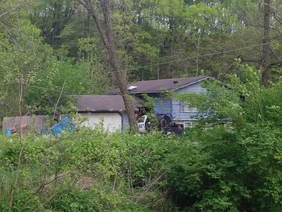 2nd image of 784 Thenius Rd