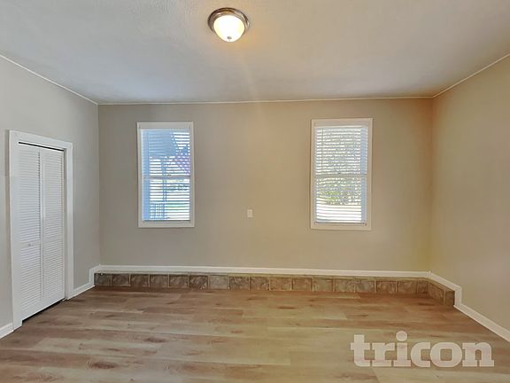 5th image of 1918 Cross Creek Dr