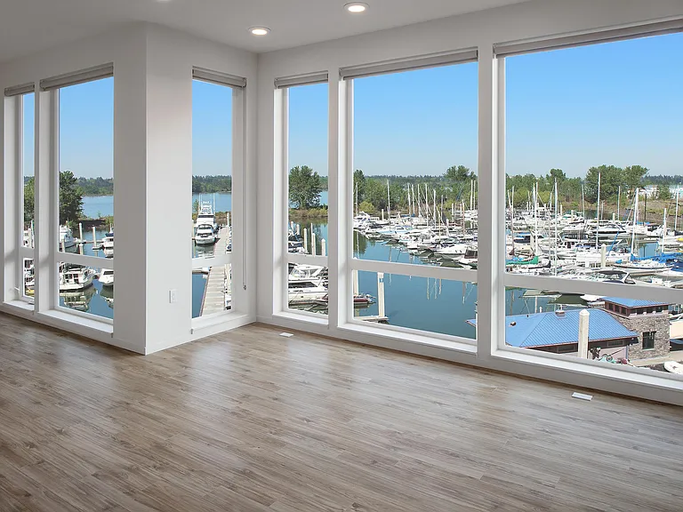 Yacht Harbor Club — Photo 36