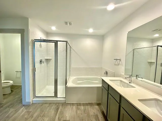 7023 Sunbreeze Ln — Photo 10