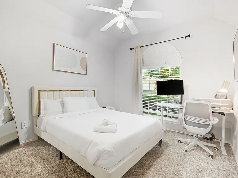 8602 Timber Crest Ct — Photo 10