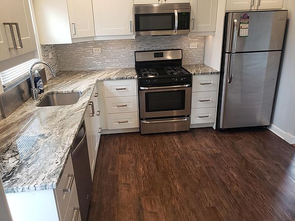 2nd image of 212 E Sunset Ave