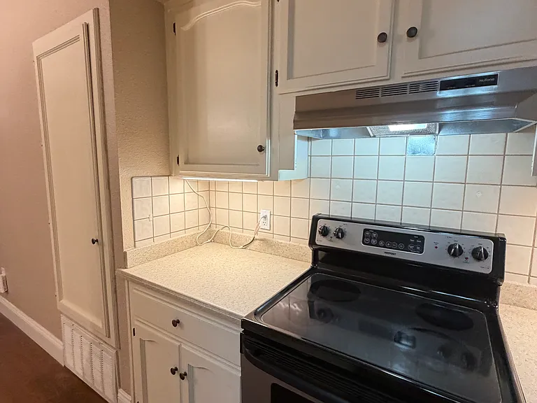 8147 N Cedar Ave #107 — Photo 23