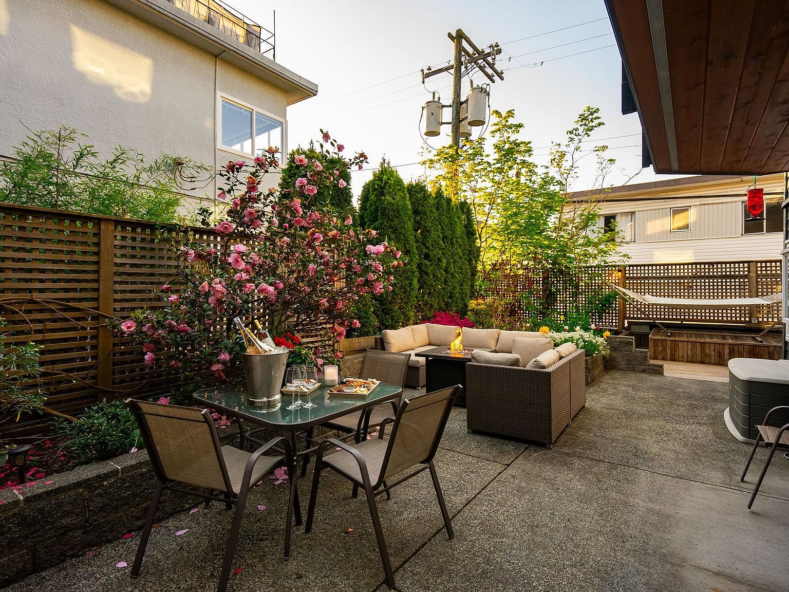 1631 Vine St #203, Vancouver, BC V6K 3J3 | MLS #R2999383