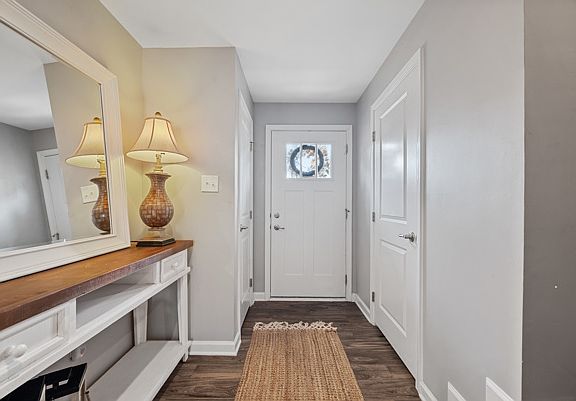 2nd image of 7523 Luminary Dr