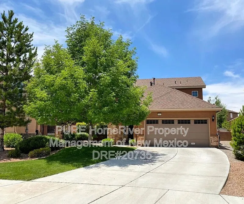 4 bed, 2.5 bath, 1994 sqft, $2,350 — Photo 1