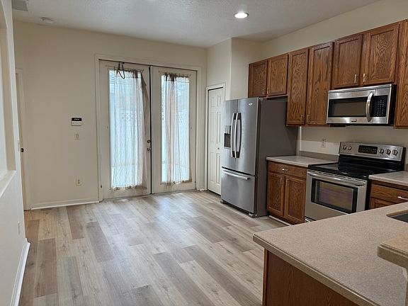 5th image of 14424 Clarkson Dr