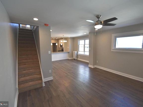 4th image of 322 N Llanwellyn Ave