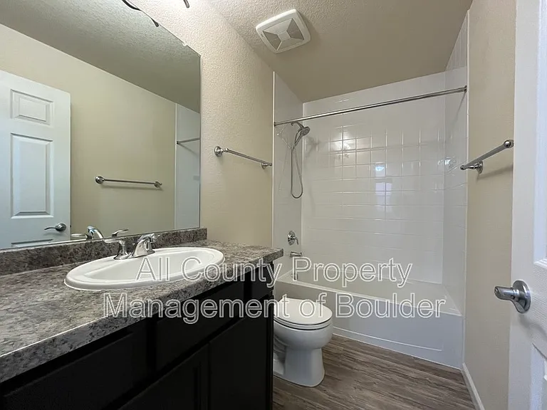 1208 Hummingbird Cir — Photo 13