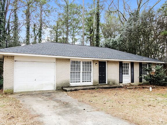 3rd image of 479 Clara Dr