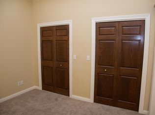 756 Main St APT 2B, Dubuque, IA 52001