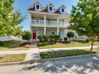 1032 Cotton Exchange Dr, Savannah, TX, 76227