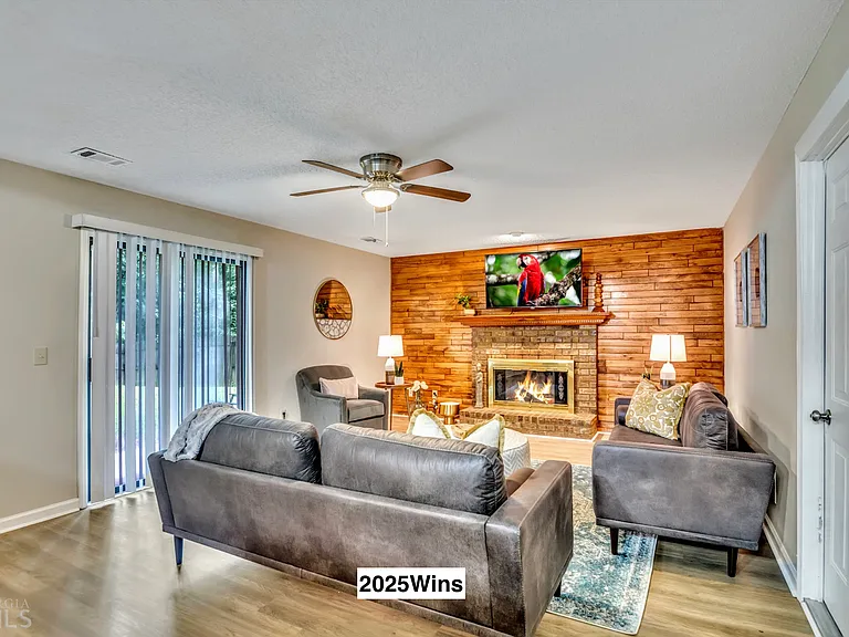 2025 Winsburg Dr NW — Photo 26
