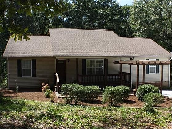 1st image of 120A Lanier Dr