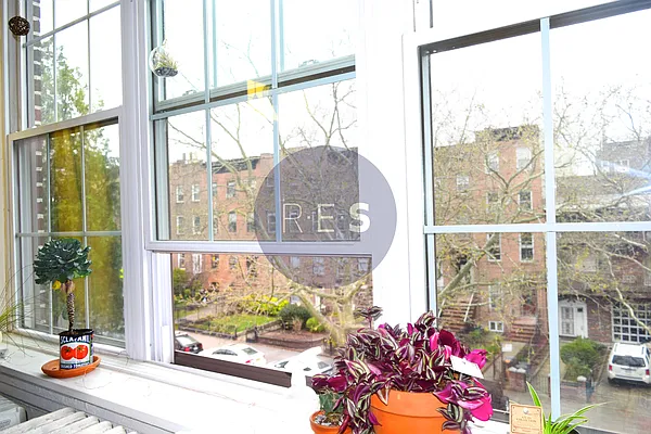 Rented by RES New York | media 15