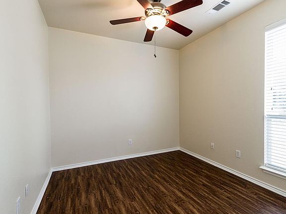 4th image of 5000 Royal Burgess Dr