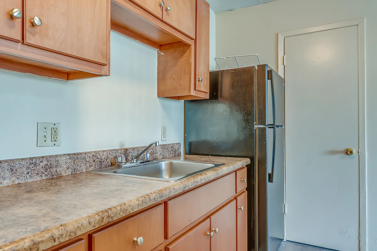 Building Photo - Brookley Pointe