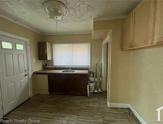 15355 Coyle St — Photo 5