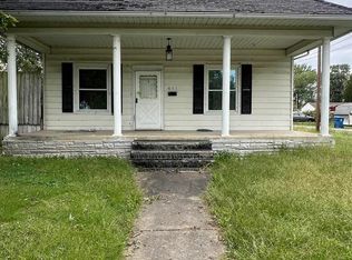 611 N Buchanan St, Benton, IL 62812