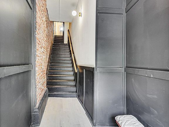 3rd image of 78 King St W #3