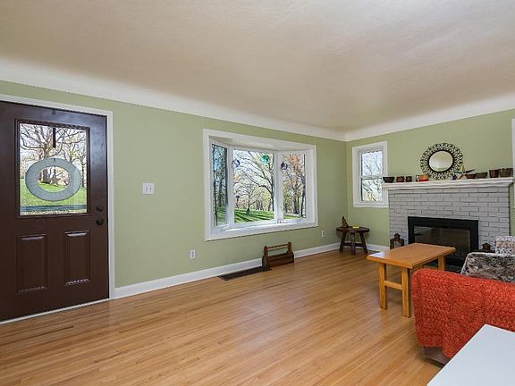 5th image of 3201 Taylor St NE