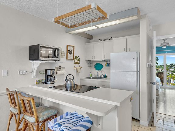 5th image of 21 Sombrero Blvd APT 404