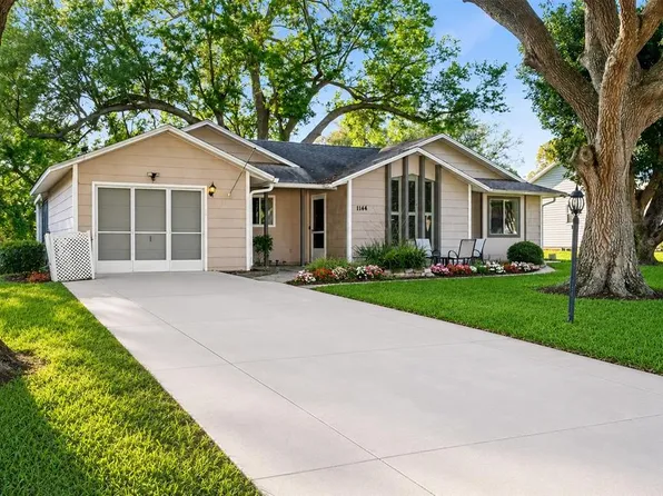 1144 Ben More Dr, Leesburg, FL 34788