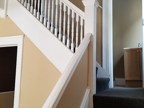 4th image of 102 Ontario St