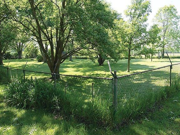 2nd image of 8459 Ora Ln