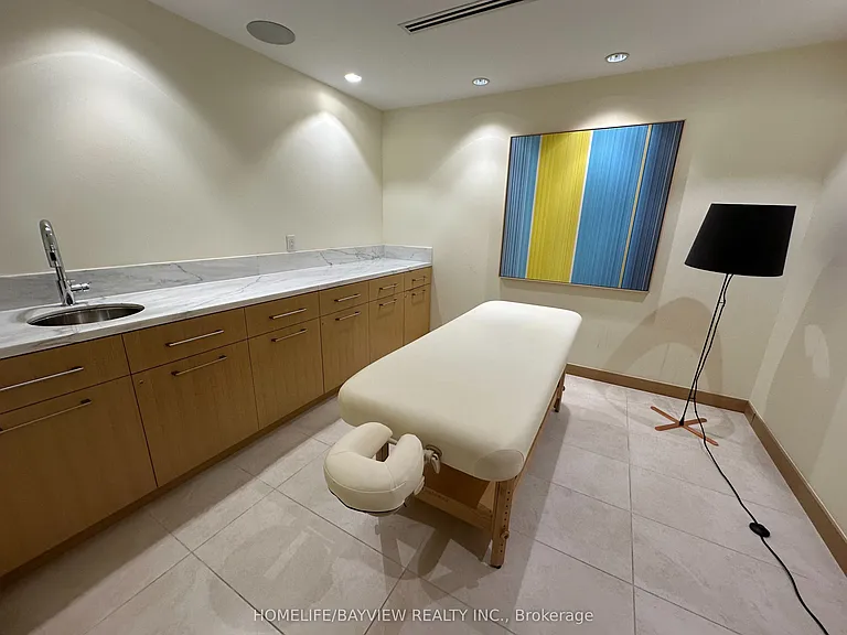 120 Harrison Garden Blvd #735 — Photo 40