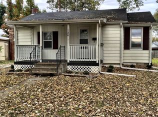 738 E Jefferson, Duquoin, IL 62832