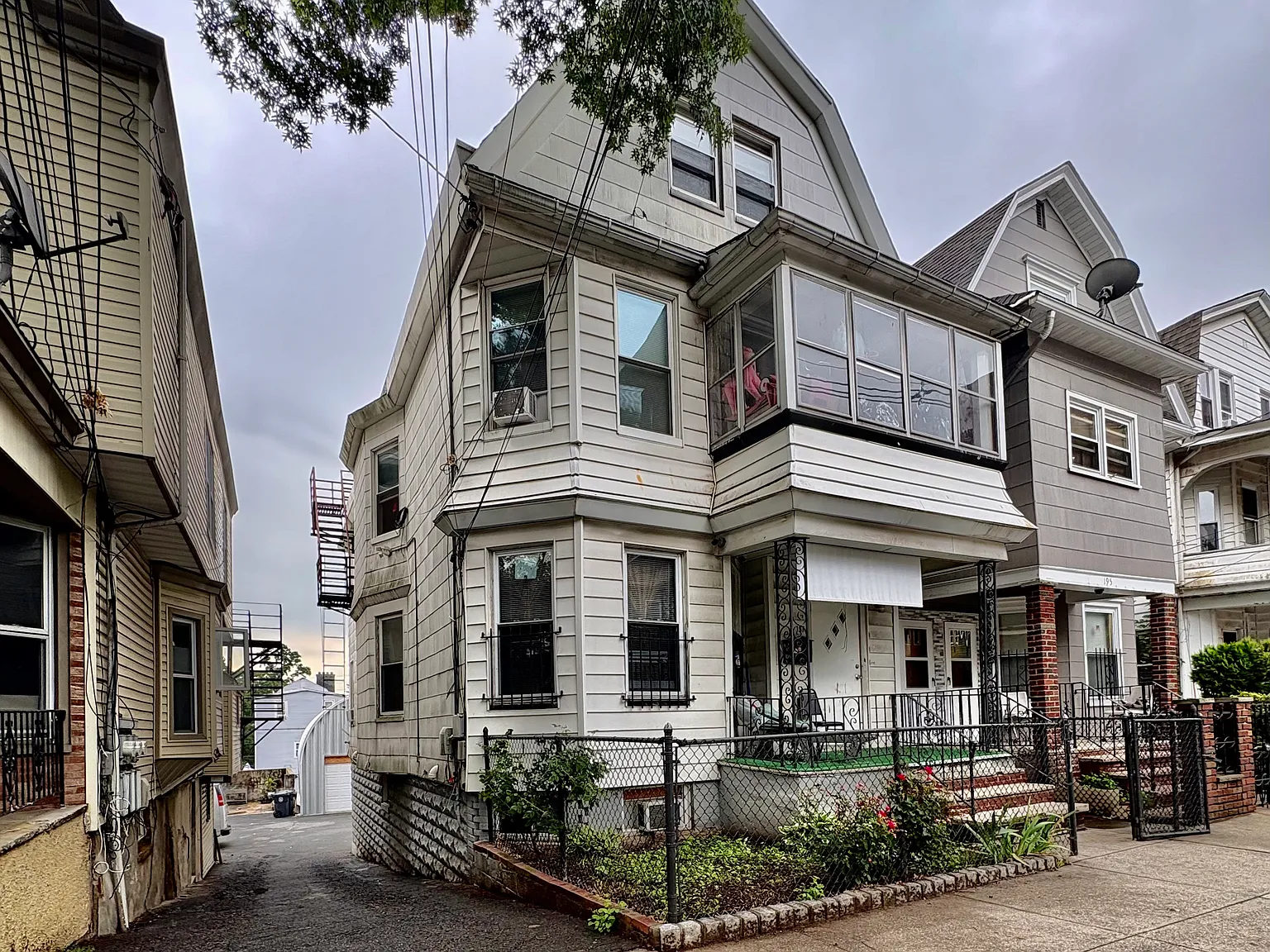 1 bed, 700 sqft, $1,450 — Photo 1