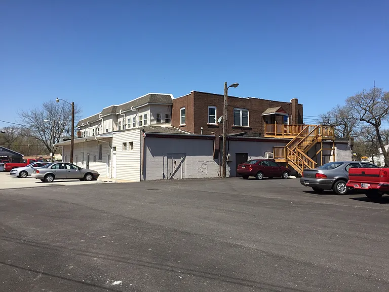 2945 Dekalb St #12 — Photo 12