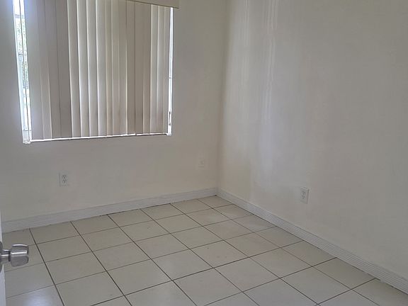 5th image of 12549 SW 118th Ln