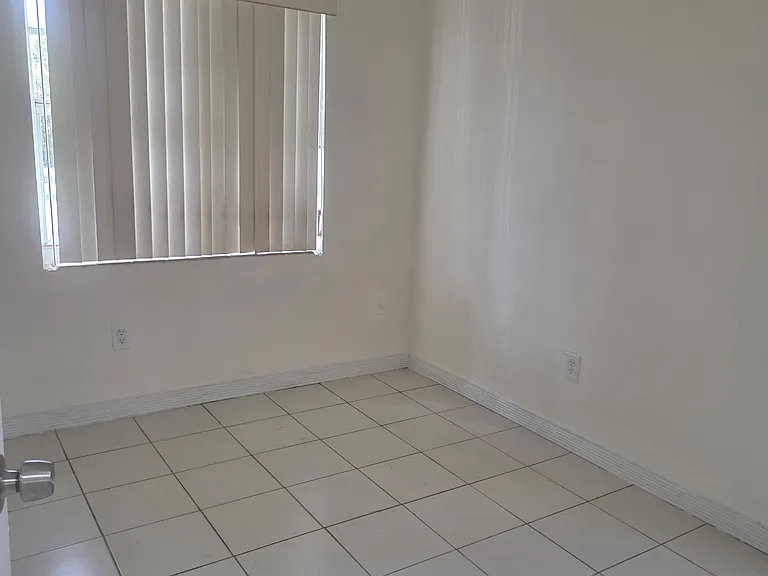 12549 SW 118th Ln — Photo 5