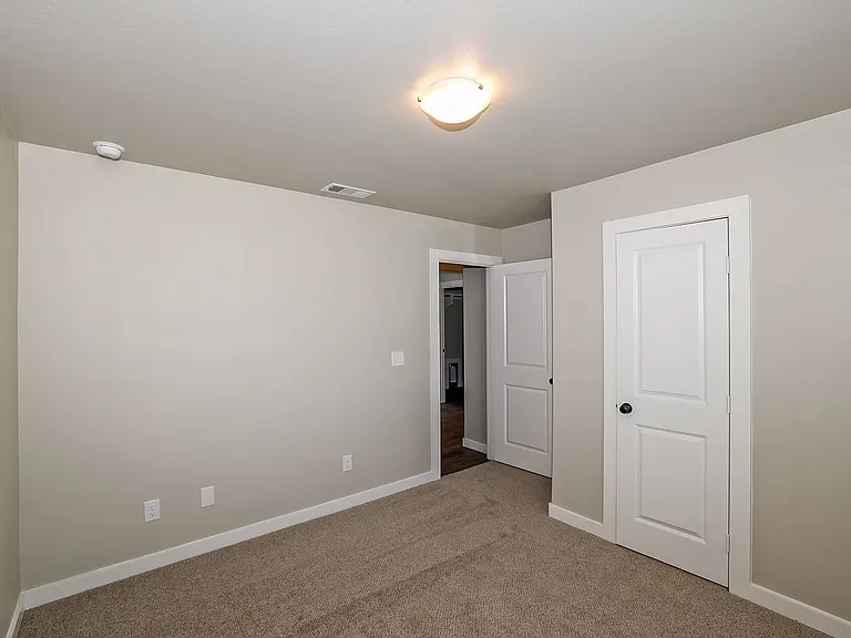 4902 Locker St — Photo 17
