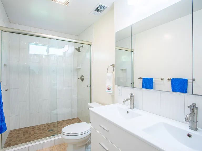 733 Circle Dr — Photo 13