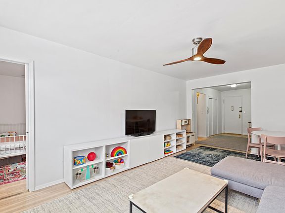 3rd image of 112-20 72nd Dr APT C25