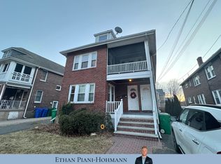 18 Lenglen Rd, Newton, MA 02458