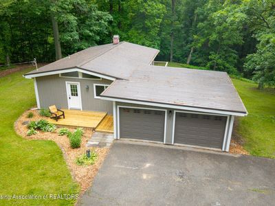 9481 S Clinton Trl, Eaton Rapids, MI, 48827