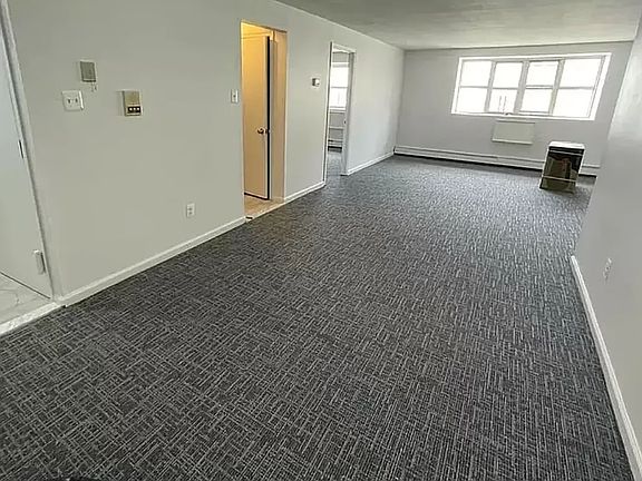 4th image of 300 8th St APT 3A