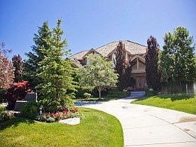 1st image of 7825 S Pheasant Wood Dr