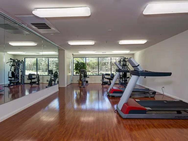 311 S Gramercy Pl #Penthouse 2 — Photo 25