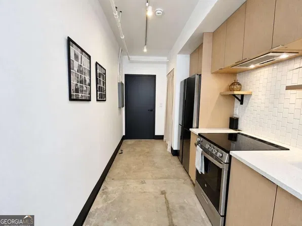 1805 Harvard Ave #306, College Park, GA 30337