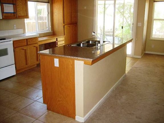 Kitchen with Granite