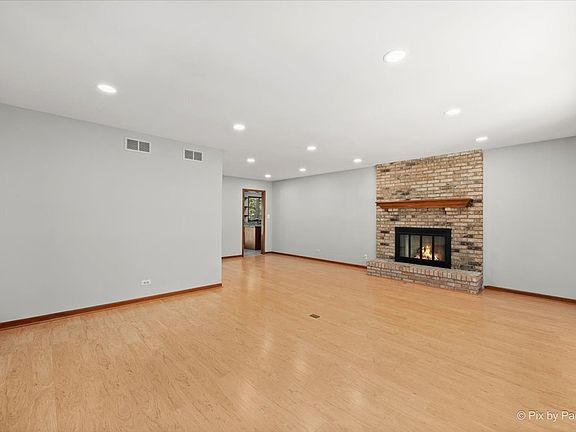 5th image of 1305 Sequoia Rd