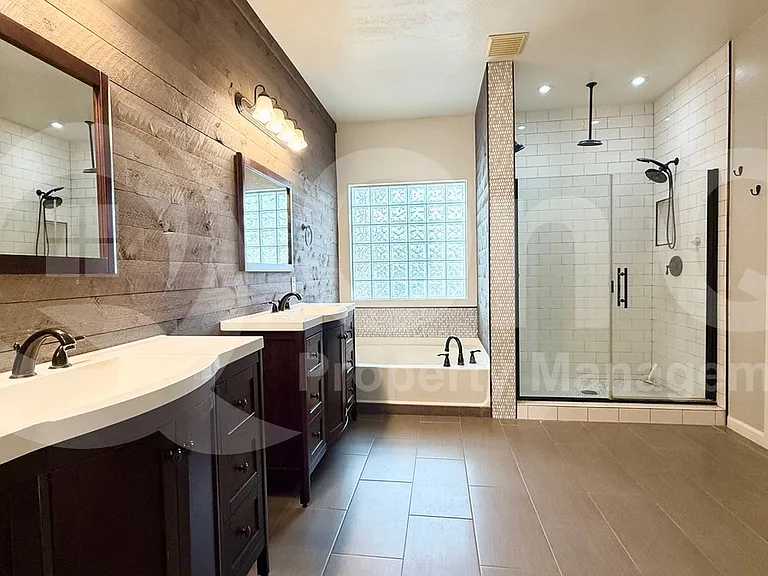 18446 E Peachtree Blvd — Photo 18