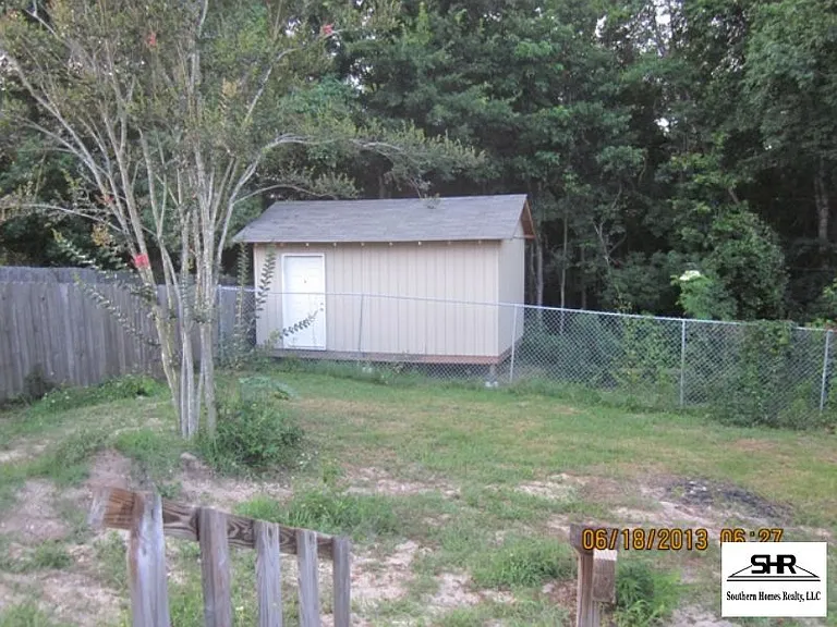 3428 Riverside Dr — Photo 4