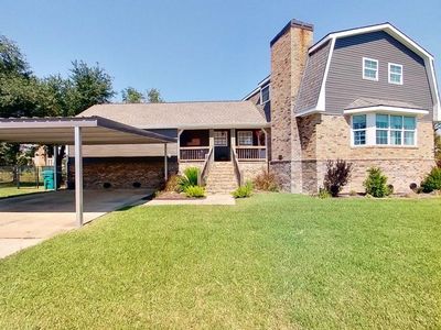 414 E Krause St, Westlake, LA, 70669